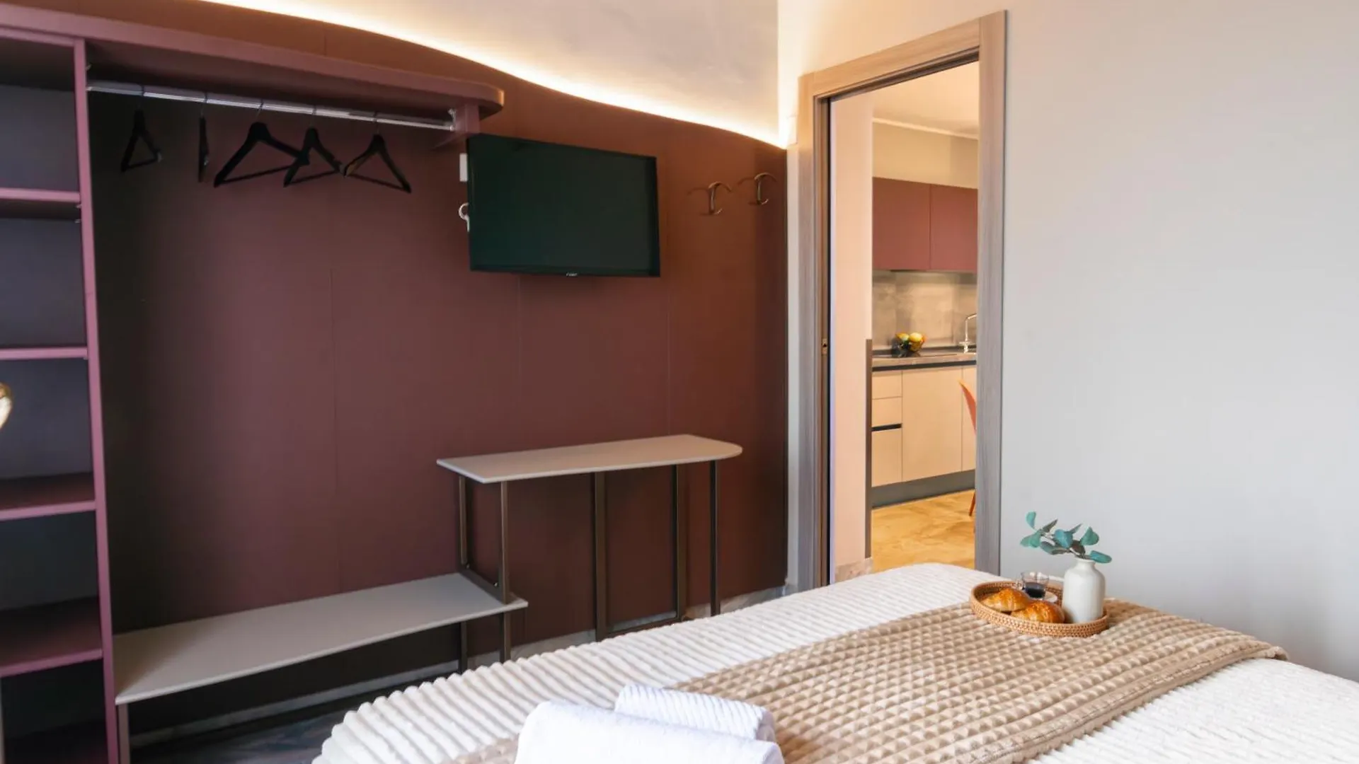 Apartment Miki - Sammartini 33 Milan Italy